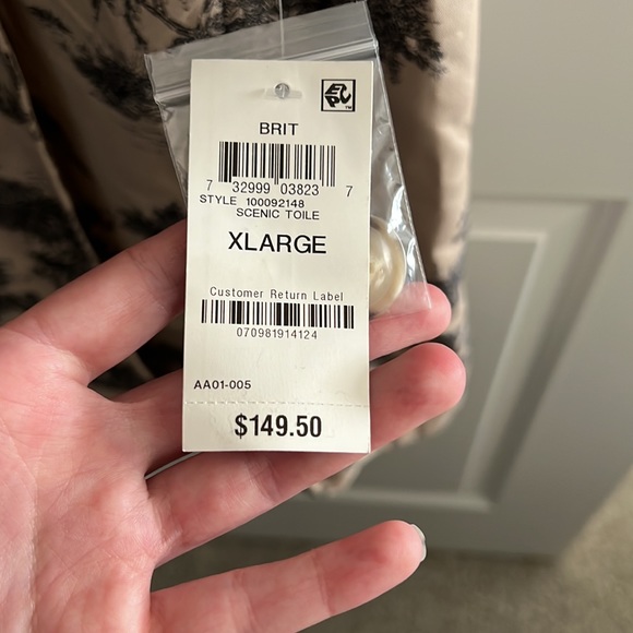 INC XL - Picture 4 of 4